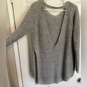 Gray Windsor Sweater Medium